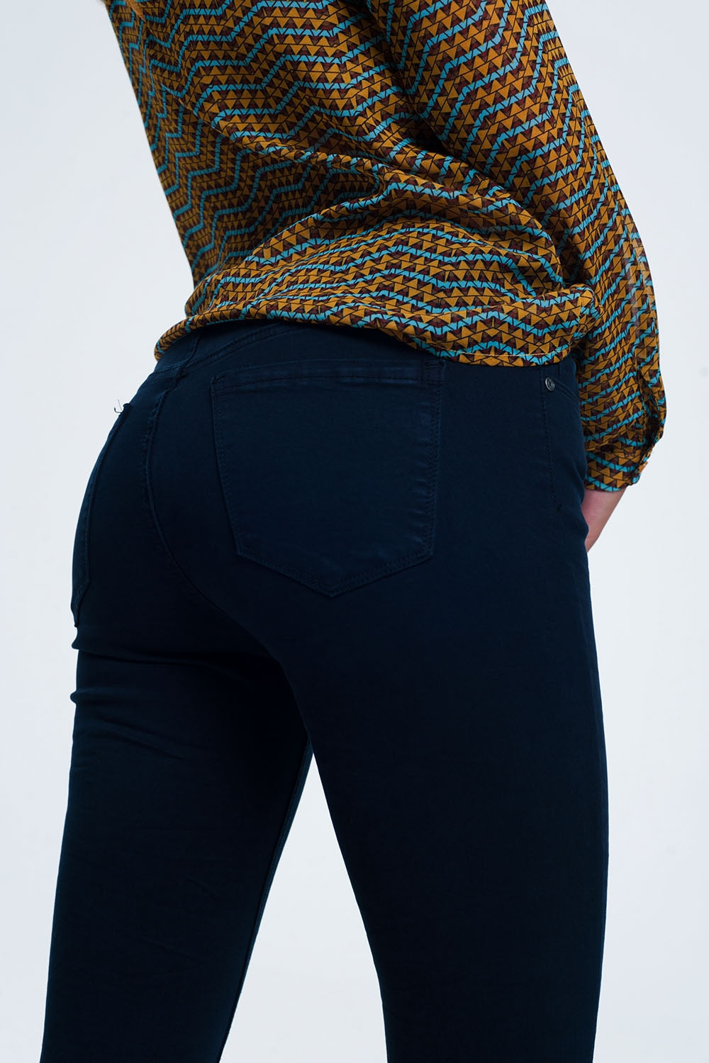 Vaqueros de talle alto color azul marino Q2