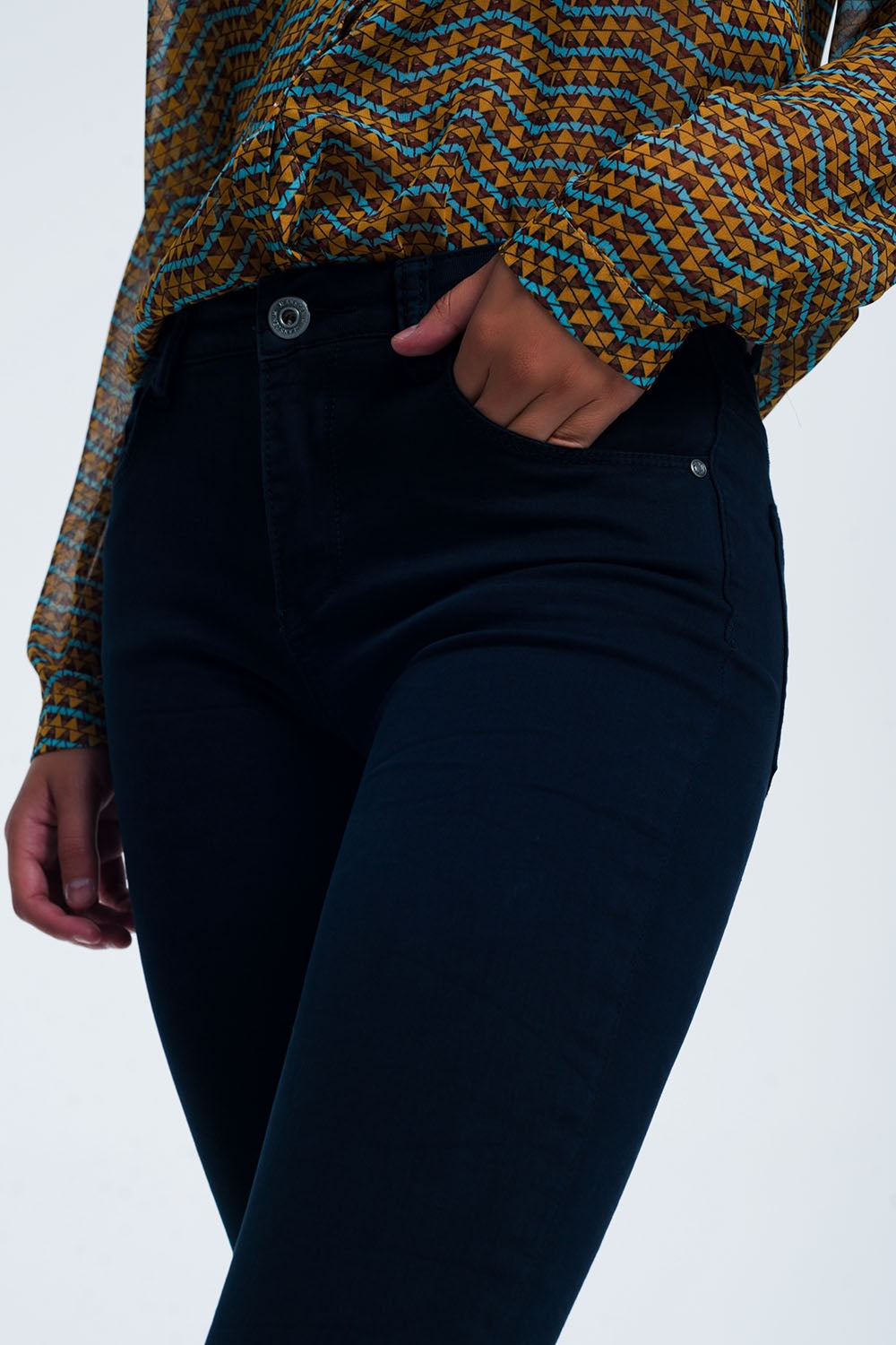 Vaqueros de talle alto color azul marino Q2