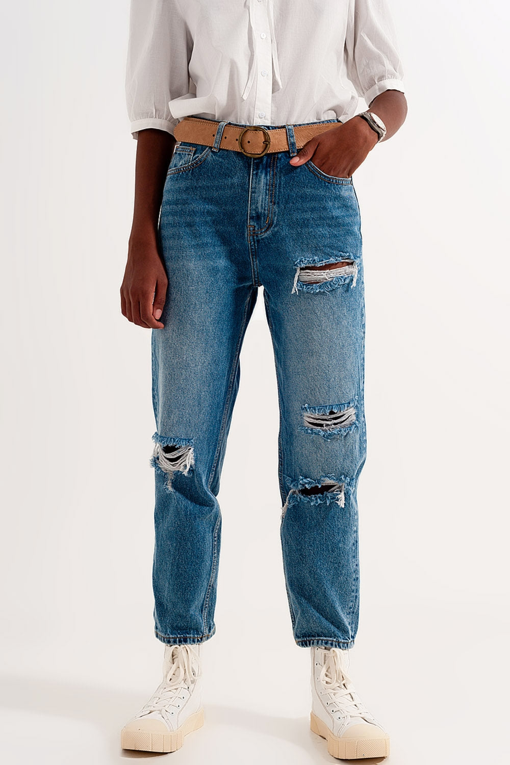Vaqueros mom azules con rotos Q2