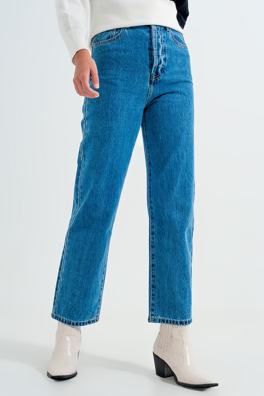 Vaqueros mom azules de talle alto Q2