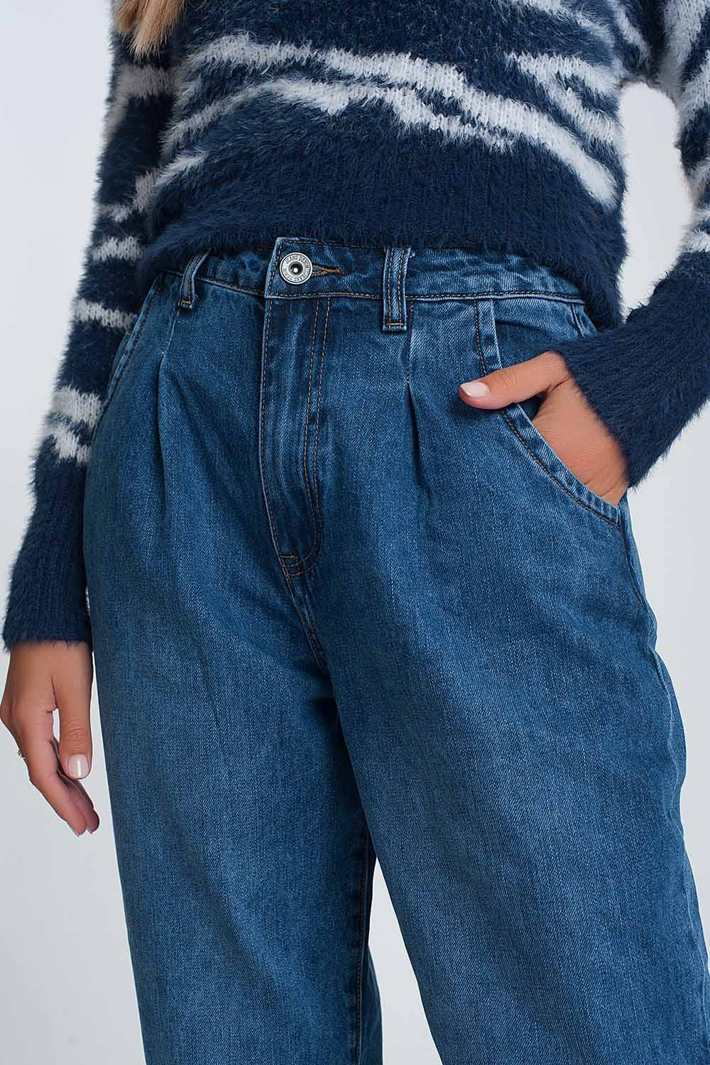 Vaqueros mom de talle alto con dos volantes en la cintura en azul lavado oscuro Q2