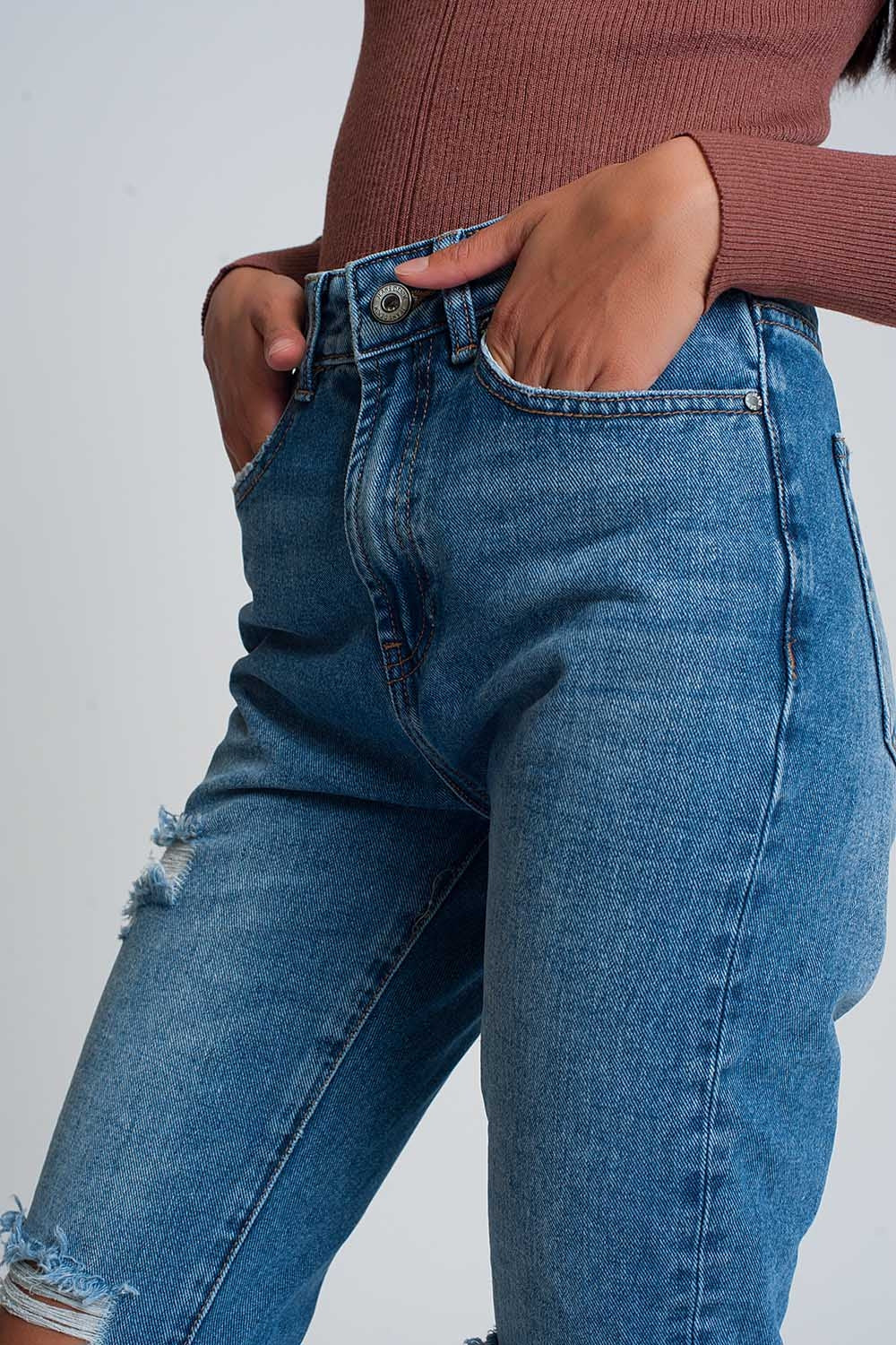 Vaqueros mom de talle alto con rodillas rotas en azul oscuro lavado Q2