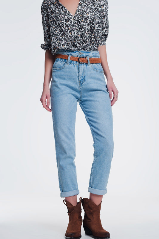 Q2 Vaqueros Mom slim de talle alto con diseño reciclado y lavado vintage medio