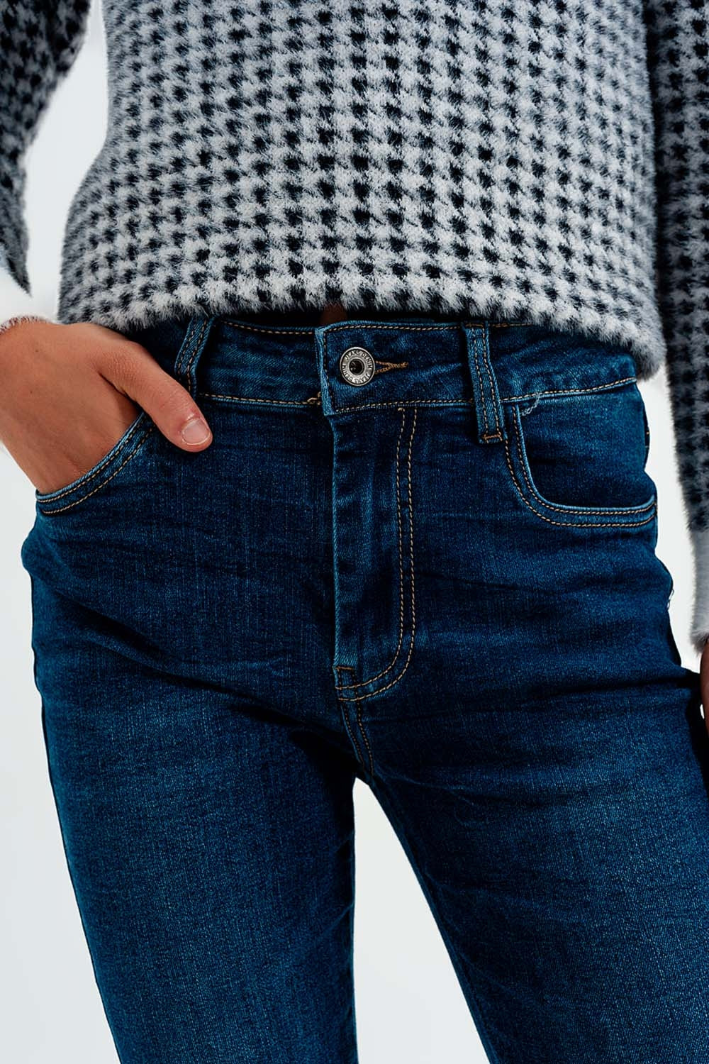 Vaqueros pitillo con lavado azul medio de talle alto Q2