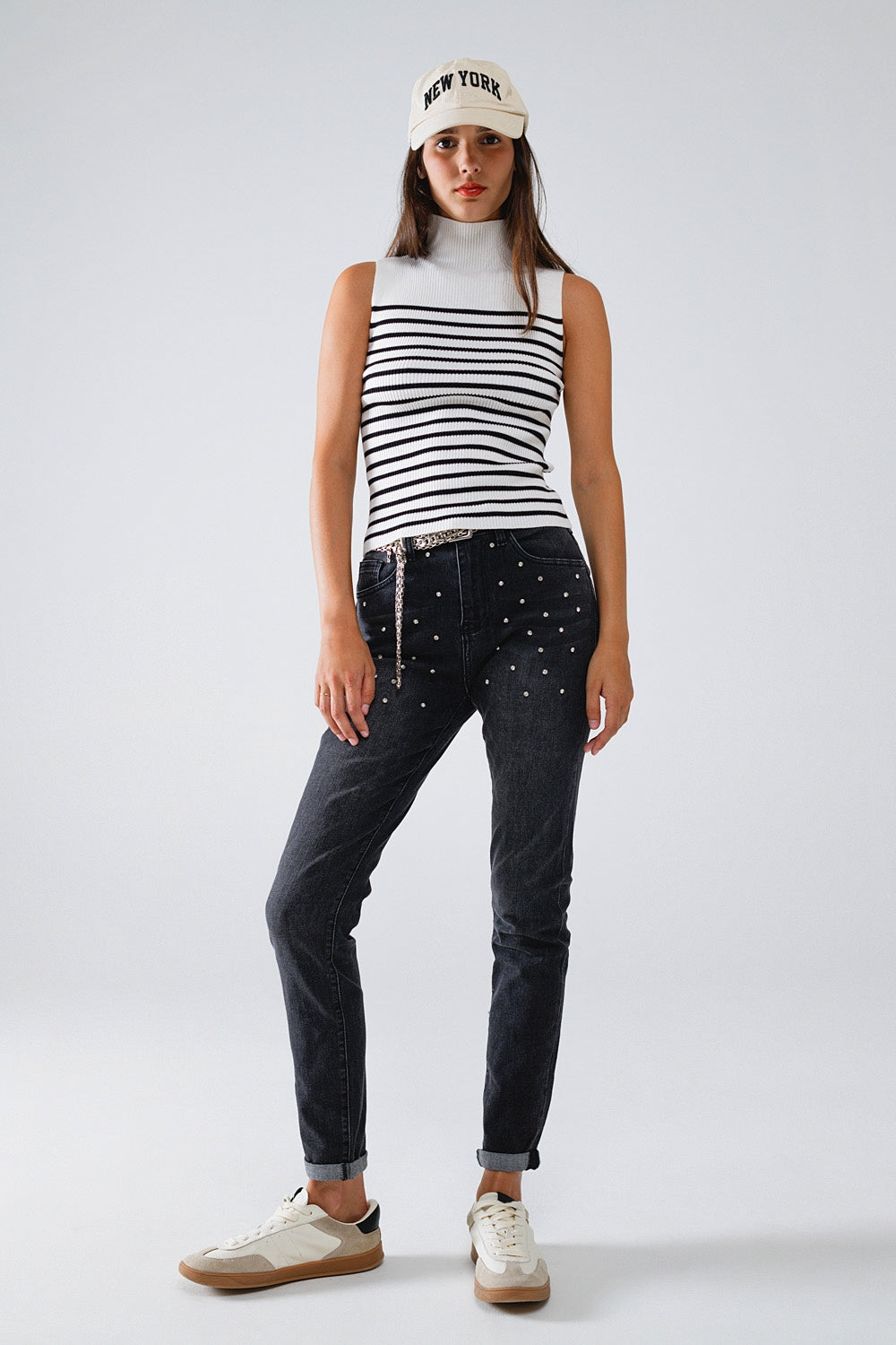 Vaqueros pitillo negros con strass Q2