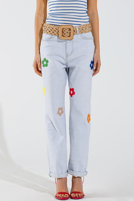 Q2 Vaqueros relajados blanqueados con diseño floral multicolor