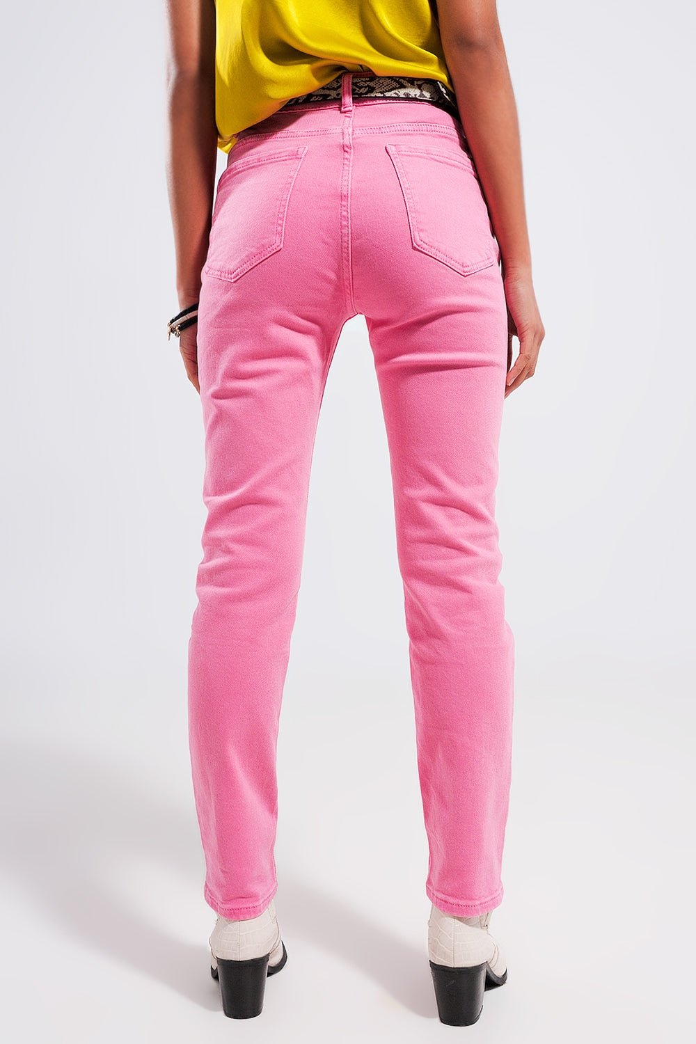 Vaqueros rosa de corte pitillo de algodón elastico Q2