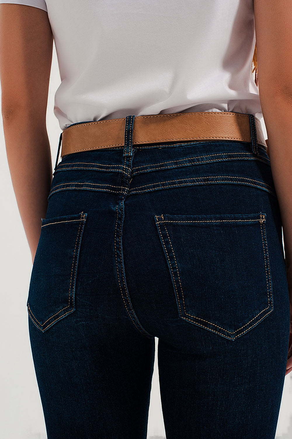 Vaqueros skinny azul medio elásticos de corte pitillo Q2