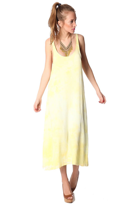 Q2 Vestido amarillo con espalda baja y tirantes finos