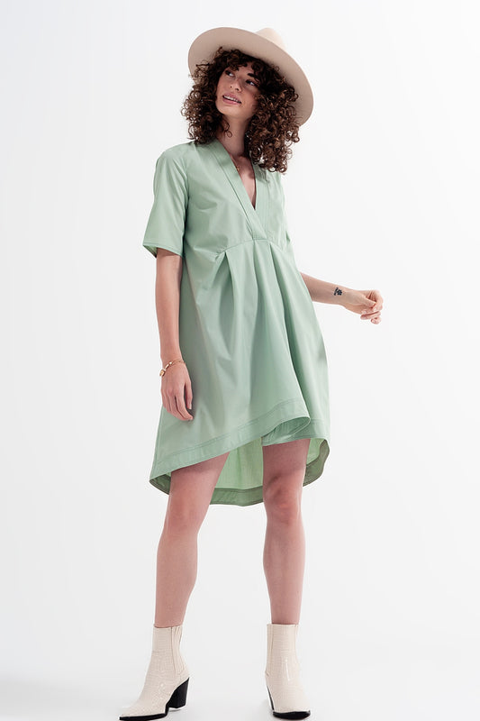Q2 Vestido amplio corto en color verde a capas