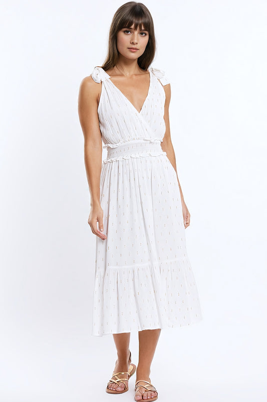 Q2 Vestido blanco midi con detalle de smock en la cintura y lunares dorados