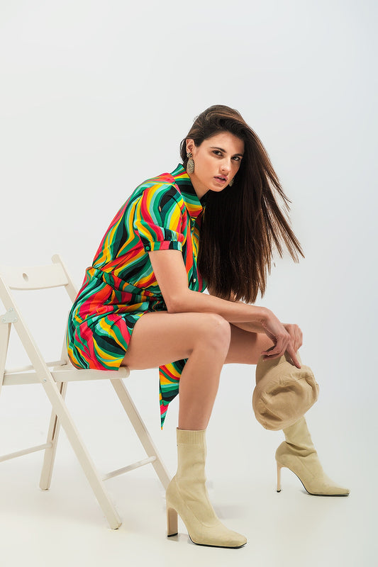 Q2 Vestido camisero corto con diseño cruzado y estampado de remolinos