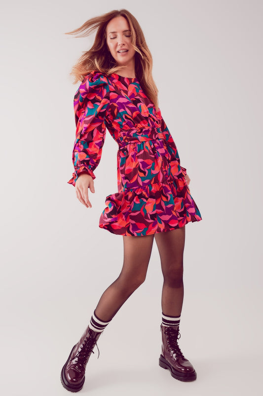 Q2 Vestido corto con mangas abullonadas en fucsia