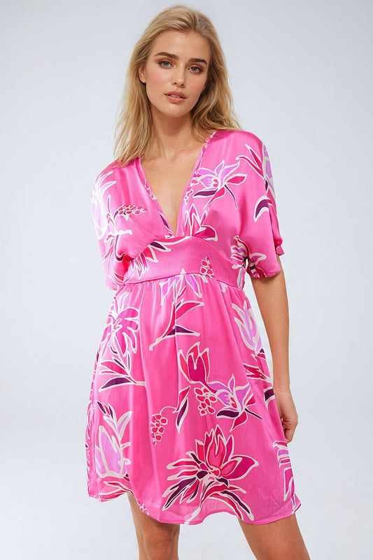Q2 Vestido corto rosa con estampado de flores y escote en V