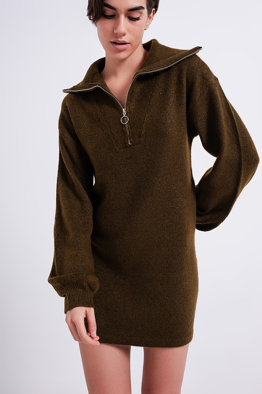 Vestido corto verde oscuro estilo jersey Q2