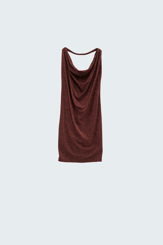 Q2 Vestido de escote drapeado en rojo vivo