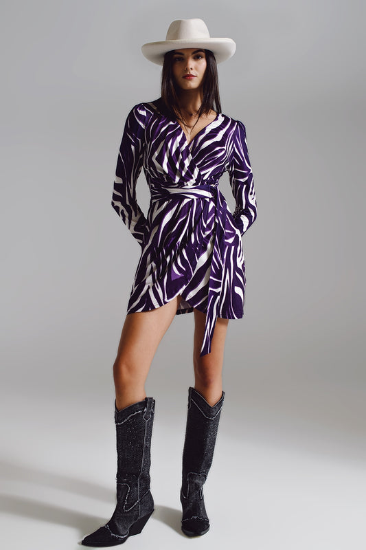 Q2 Vestido de manga larga con cinturón en crema y estampado de cebra en morado