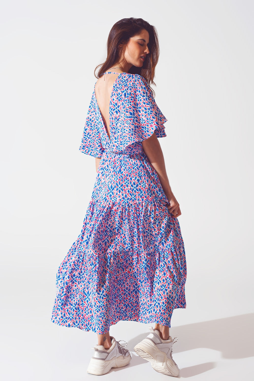 Vestido largo con espalda abierta y lazo en estampado morado Q2