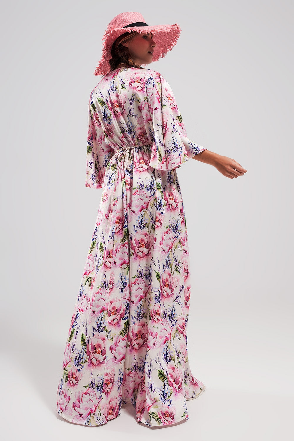 Vestido largo con estampado floral y mangas con vuelo rosa Q2