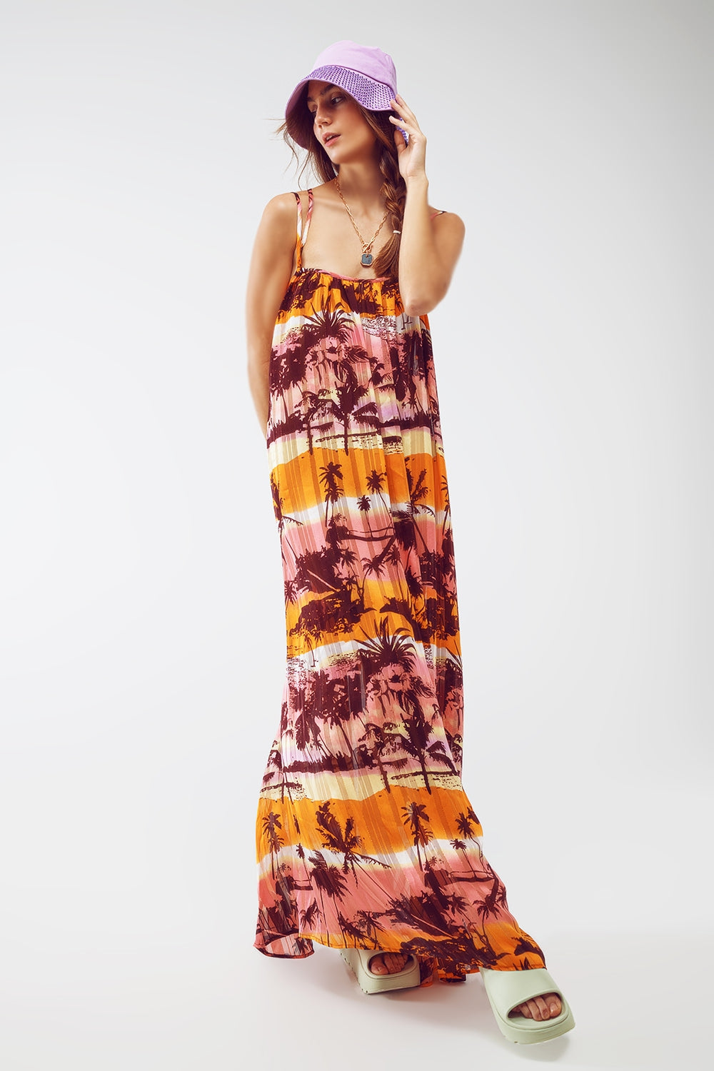 Vestido largo maxi de espalda abierta con estampado tropical en rosa Q2
