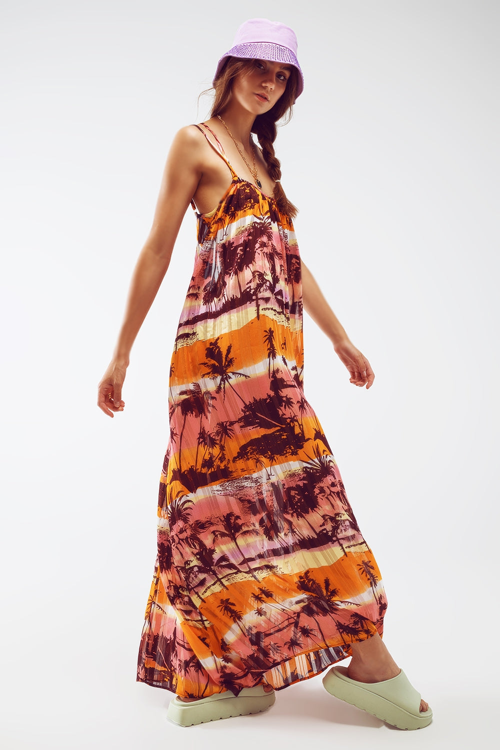 Vestido largo maxi de espalda abierta con estampado tropical en rosa Q2
