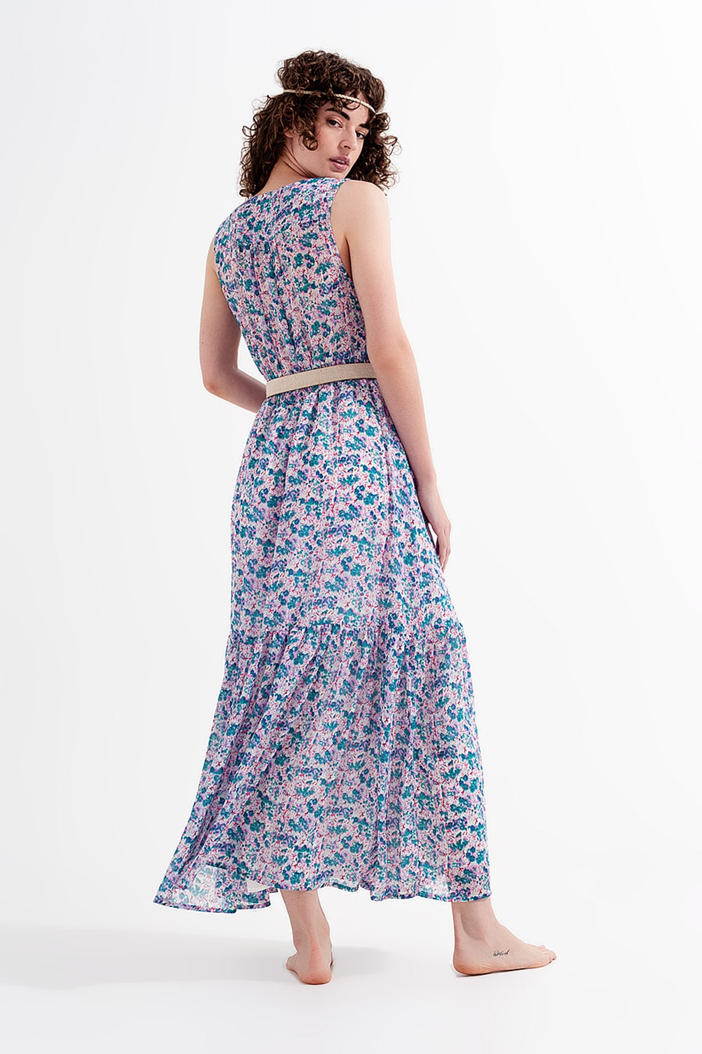 Vestido largo sin mangas con estampado de florecitas en verde Q2