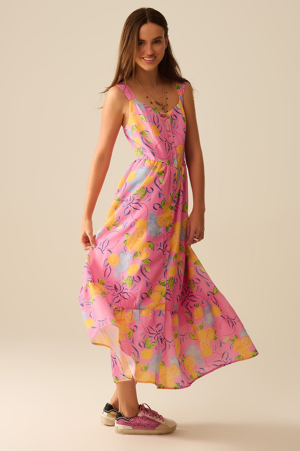 Vestido maxi sin mangas rosa con estampado de limones Q2