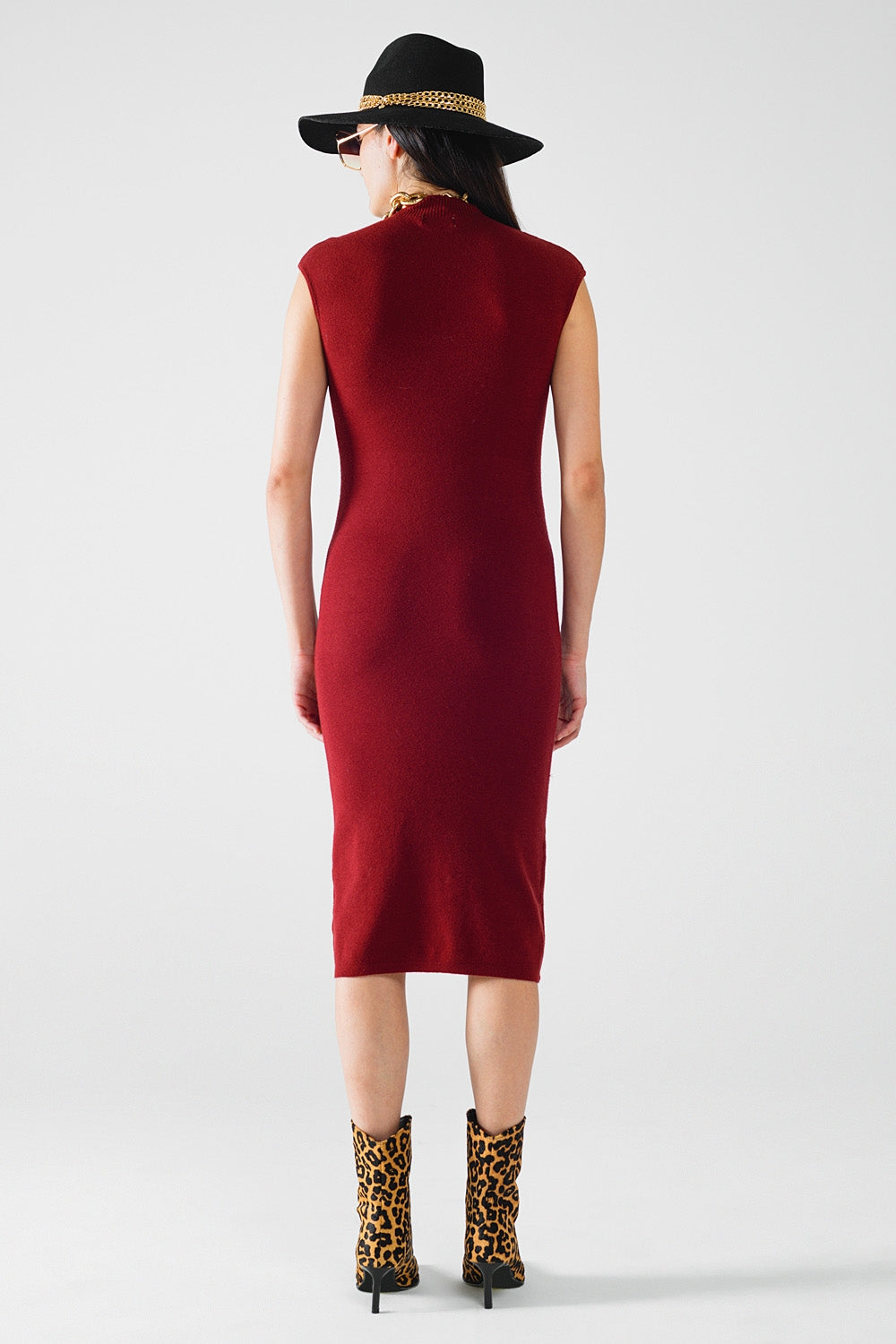 vestido midi burdeos ajustado sin mangas Q2