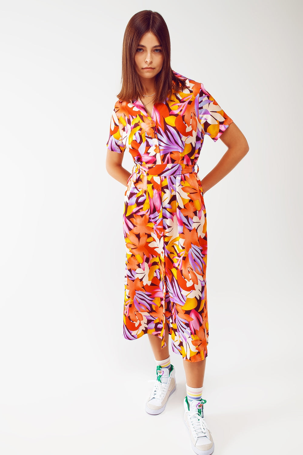 Vestido midi estampado floral en multicolor Q2