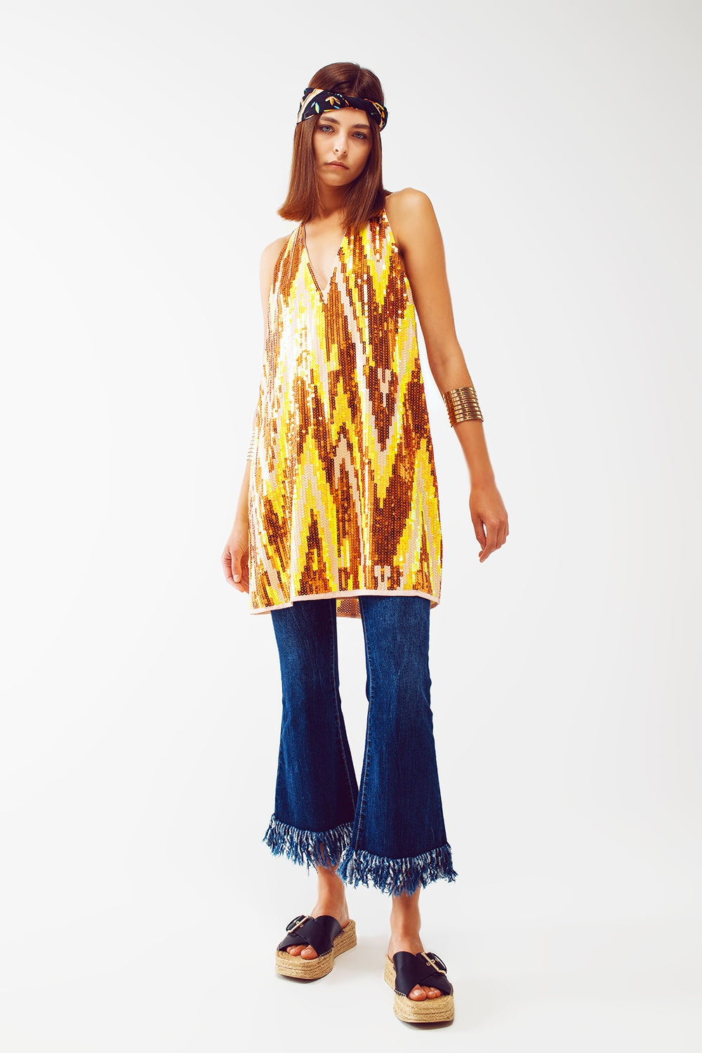 Vestido mini de fiesta con lentejuelas Q2