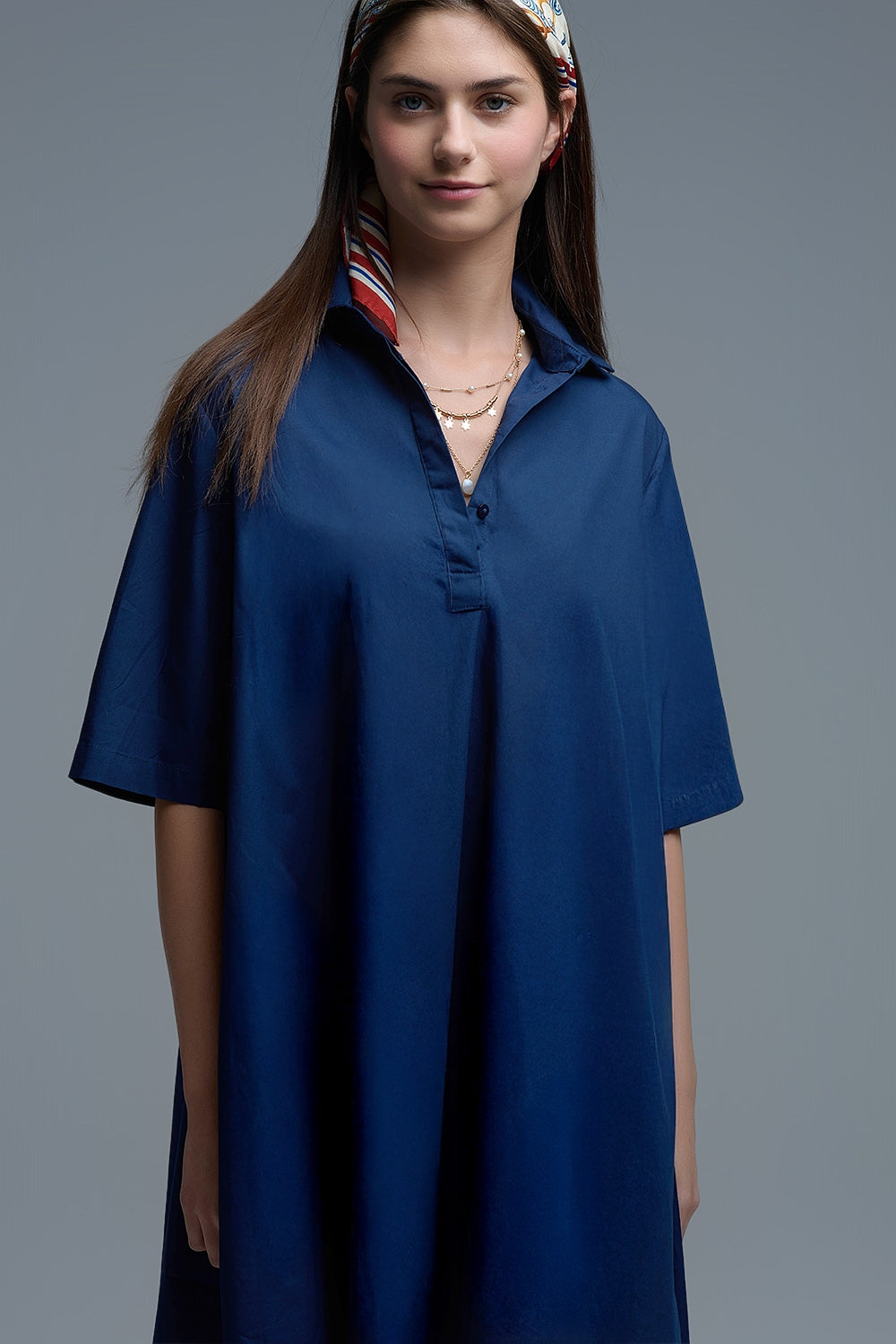 Vestido oversize de popelina de manga 3/4 en azul marino Q2