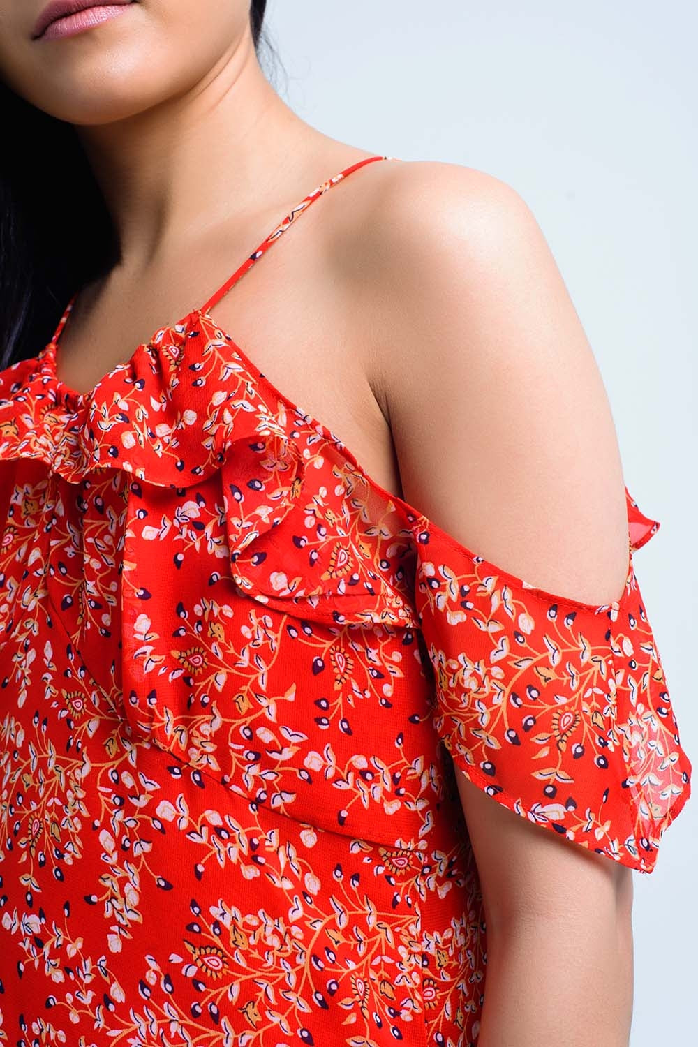 Vestido rojo con flores impresas y volantes Q2